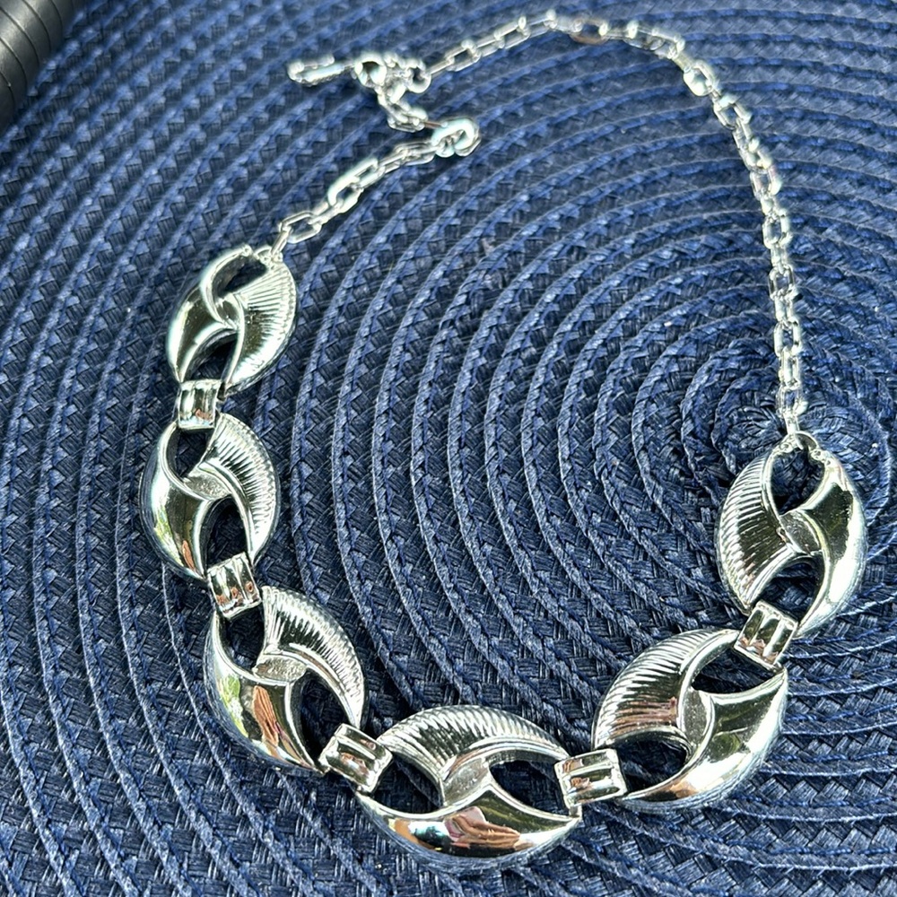 Vino Coro necklace